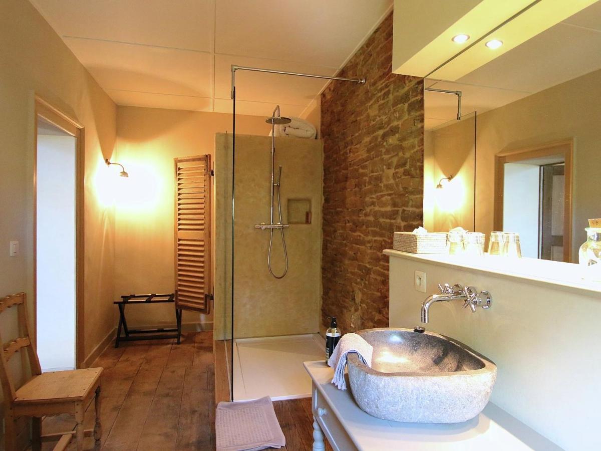 Unique Holiday Home In Virton With Jacuzzi Latour Esterno foto