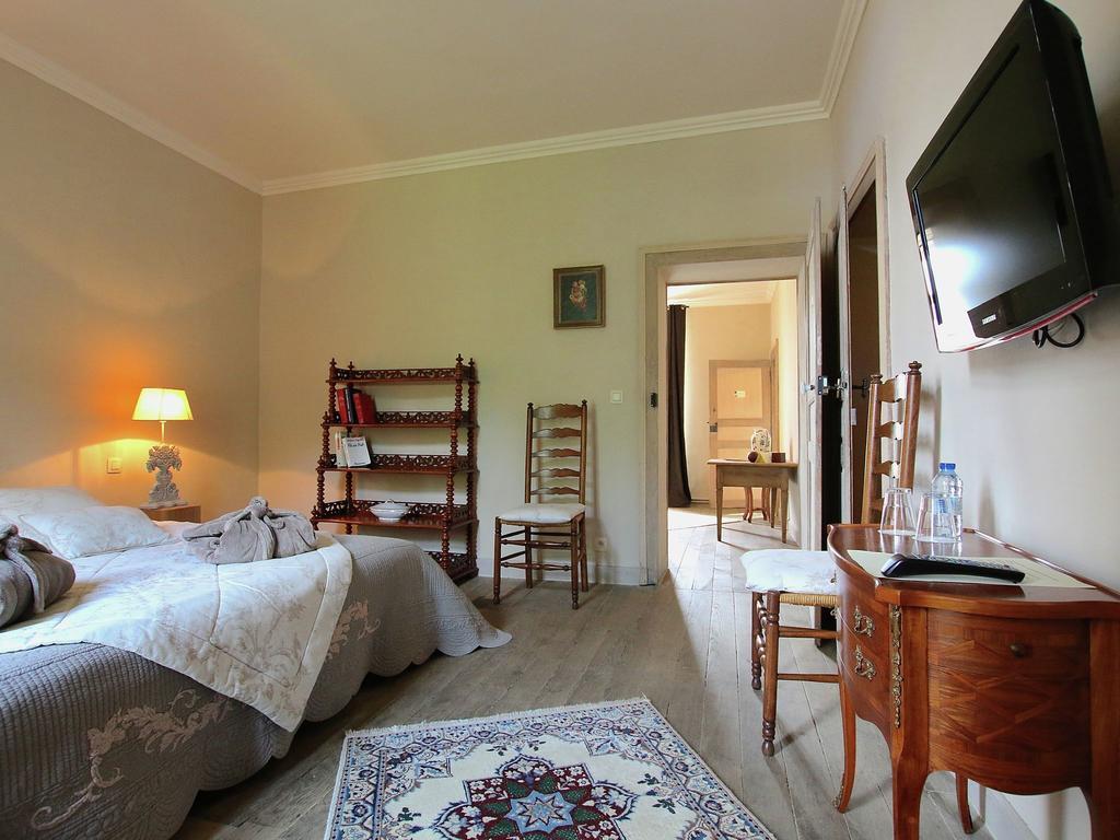 Unique Holiday Home In Virton With Jacuzzi Latour Esterno foto
