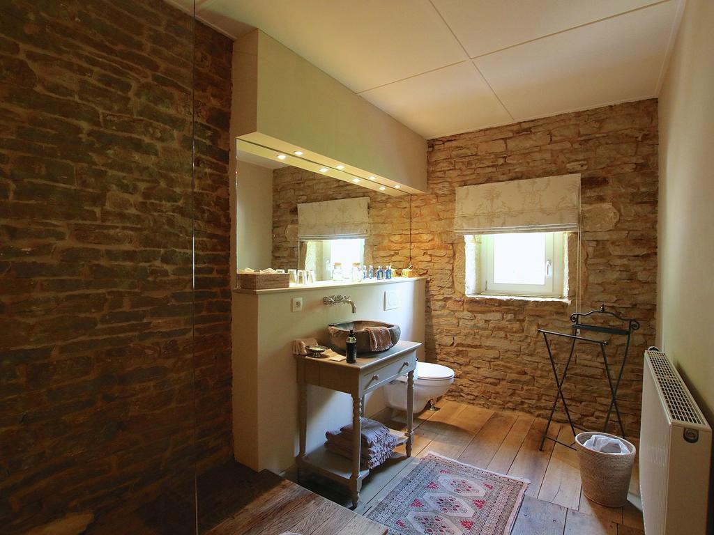 Unique Holiday Home In Virton With Jacuzzi Latour Esterno foto