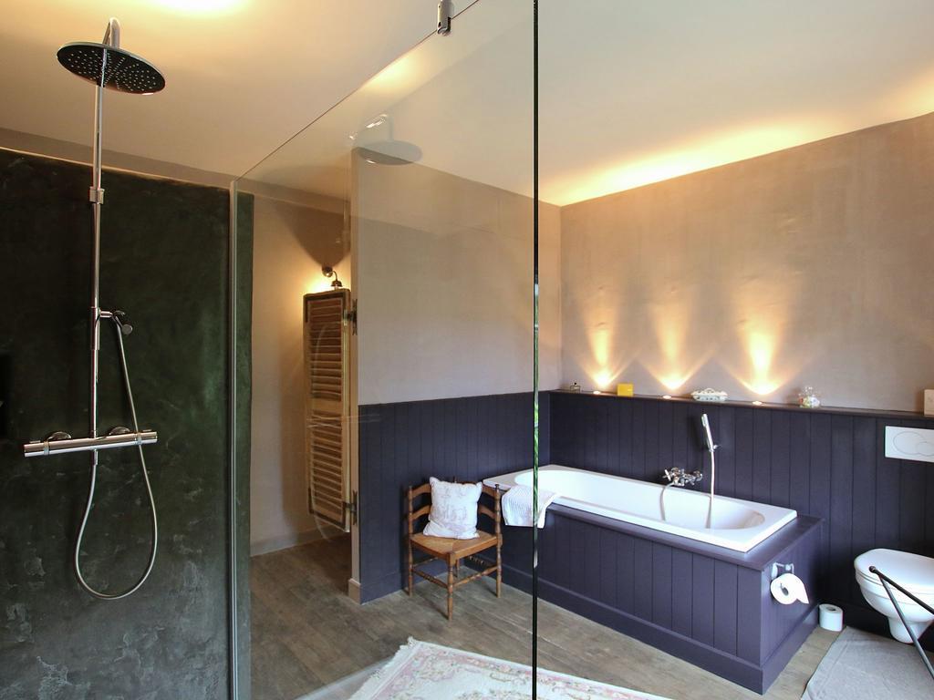Unique Holiday Home In Virton With Jacuzzi Latour Esterno foto