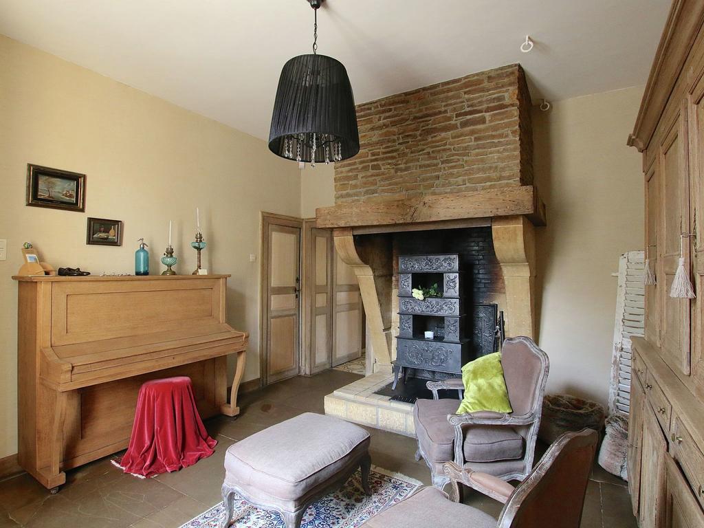 Unique Holiday Home In Virton With Jacuzzi Latour Esterno foto