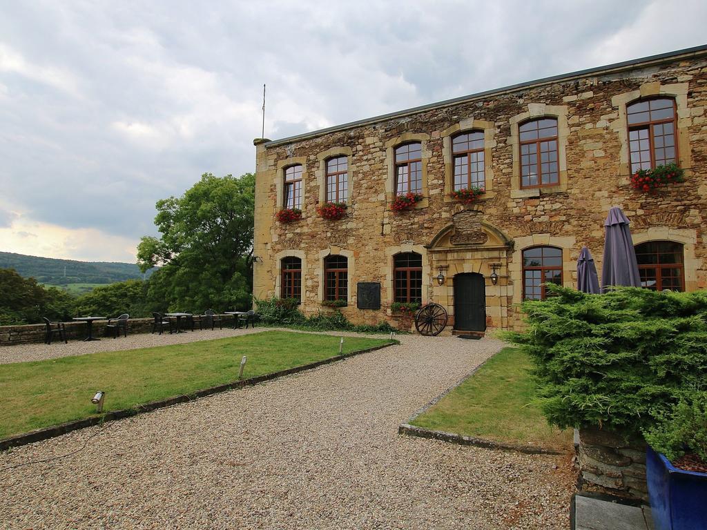 Unique Holiday Home In Virton With Jacuzzi Latour Esterno foto
