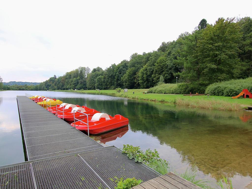 Unique Holiday Home In Virton With Jacuzzi Latour Esterno foto